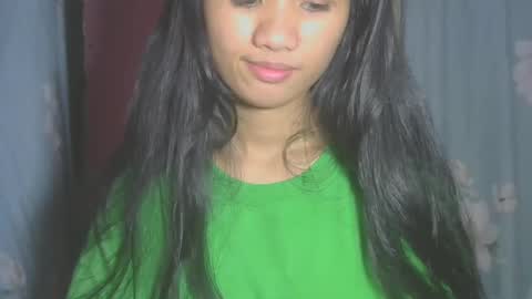 Snapshot of shimmering_kate chatting on March 4, 2025, 11:43 pm shimmering_kate online show from March 4, 2025, 11:43 pm