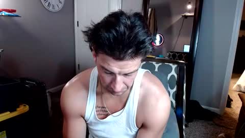 shimmyloe online show from November 7, 2025, 7:19 am