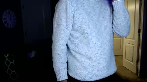 shimmyloe online show from December 16, 2025, 9:03 am