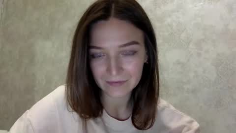 Snapshot of shining_pearl chatting on October 17, 2025, 9:17 pm Jesica online show from October 17, 2025, 9:17 pm