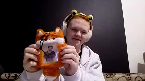 Snapshot of shinpestano chatting on February 21, 2026, 8:04 am Emma online show from February 21, 2026, 8:04 am