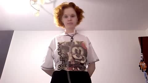 Snapshot of shinpestano chatting on March 5, 2026, 8:32 am Emma online show from March 5, 2026, 8:32 am