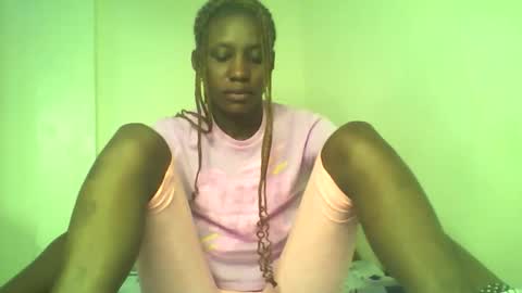 Snapshot of shipeta2 chatting on April 22, 2026, 1:52 am detiefmagdalina2026 online show from April 22, 2026, 1:52 am