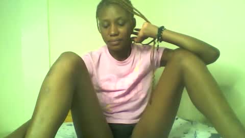 Snapshot of shipeta2 chatting on April 23, 2026, 2:57 am detiefmagdalina2026 online show from April 23, 2026, 2:57 am