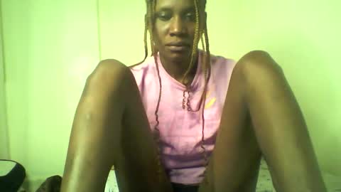 Snapshot of shipeta2 chatting on April 24, 2026, 12:46 am detiefmagdalina2026 online show from April 24, 2026, 12:46 am