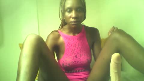 Snapshot of shipeta2 chatting on May 4, 2026, 2:18 am detiefmagdalina2026 online show from May 4, 2026, 2:18 am