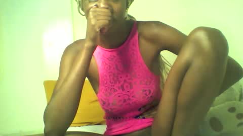 Snapshot of shipeta2 chatting on May 6, 2026, 5:18 pm detiefmagdalina2026 online show from May 6, 2026, 5:18 pm