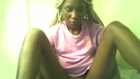 Snapshot of shipeta2 chatting on May 18, 2026, 3:46 am detiefmagdalina2026 online show from May 18, 2026, 3:46 am