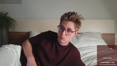 Snapshot of shirizo chatting on November 12, 2025, 6:19 pm Matthew online show from November 12, 2025, 6:19 pm