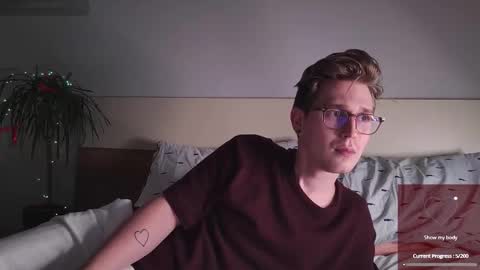 Snapshot of shirizo chatting on January 12, 2026, 9:42 pm Matthew online show from January 12, 2026, 9:42 pm