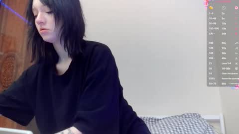 Snapshot of shirleyboulet chatting on January 7, 2026, 10:12 pm Luna online show from January 7, 2026, 10:12 pm