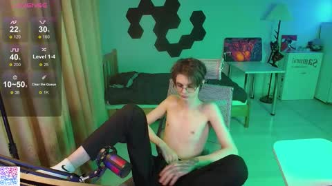 Snapshot of shiromy_ chatting on February 14, 2026, 7:10 pm shiromy_ online show from February 14, 2026, 7:10 pm