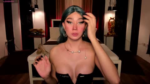 WET AND WILD YHANNA online show from December 18, 2024, 7:04 am