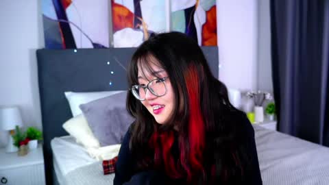 Snapshot of shonnabeed chatting on April 4, 2026, 12:24 pm Naomi online show from April 4, 2026, 12:24 pm