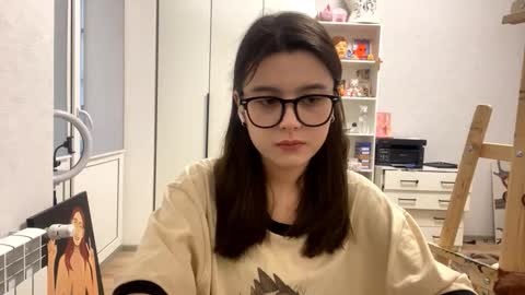 Marie online show from March 17, 2026, 12:30 pm