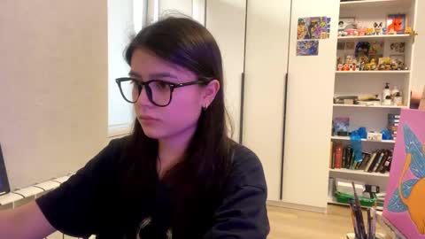 Marie online show from May 9, 2026, 2:22 pm