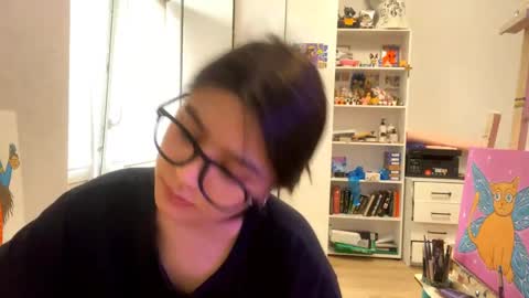 Marie online show from May 12, 2026, 10:12 am