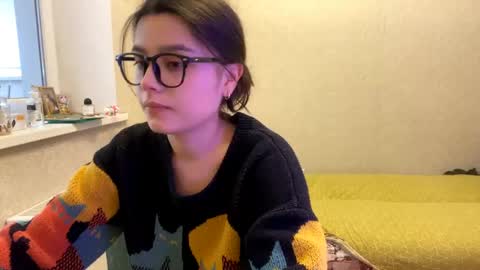 Marie online show from May 29, 2026, 2:26 pm