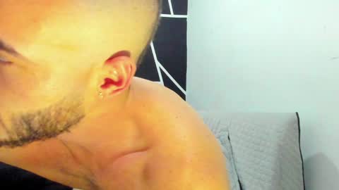 Snapshot of shooter_boy_ chatting on December 31, 2024, 4:27 am Shooter online show from December 31, 2024, 4:27 am