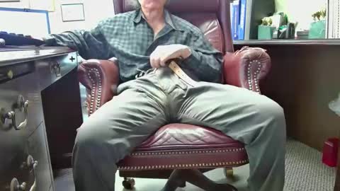 Snapshot of shootme69 chatting on April 17, 2026, 4:21 pm nikolas send dm for an appointment online show from April 17, 2026, 4:21 pm