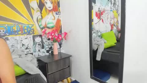 Snapshot of shopia_13 chatting on March 5, 2026, 1:51 pm Shopia 13 online show from March 5, 2026, 1:51 pm