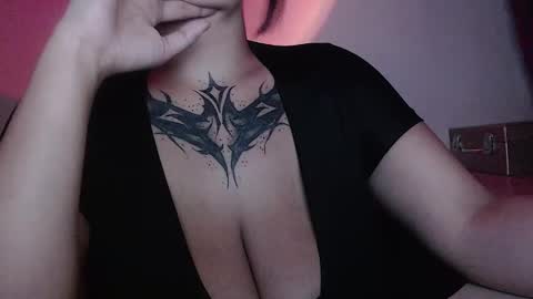 Shopie Hank  online show from January 23, 2025, 2:12 am