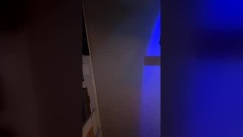 shortytray online show from July 17, 2026, 7:04 am
