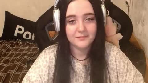 show_for_you online show from November 6, 2025, 5:03 pm