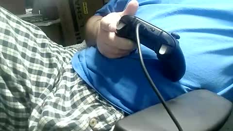 Snapshot of show_off_89 chatting on December 18, 2025, 5:08 pm show_off_89 online show from December 18, 2025, 5:08 pm