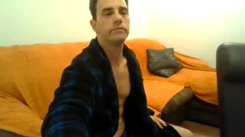 showherenow online show from January 17, 2026, 6:29 am