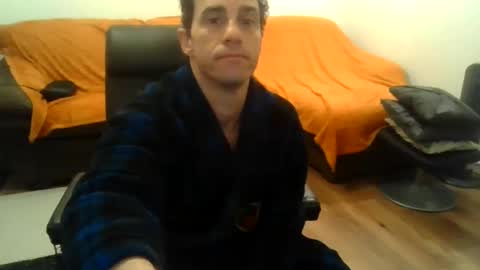 showherenow online show from February 19, 2026, 6:53 am