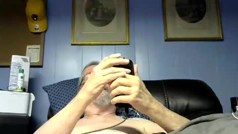 Snapshot of shpoink chatting on January 6, 2026, 3:43 am shpoink online show from January 6, 2026, 3:43 am