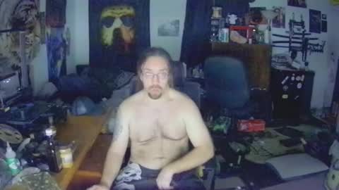 Snapshot of shredmancer chatting on February 4, 2025, 2:07 am shredmancer online show from February 4, 2025, 2:07 am