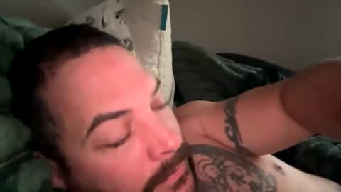 Snapshot of shubby420 chatting on October 31, 2025, 3:35 pm YeahBoi420 online show from October 31, 2025, 3:35 pm