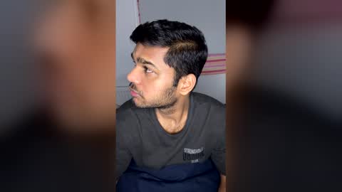 shubh509083 online show from April 15, 2026, 11:27 pm