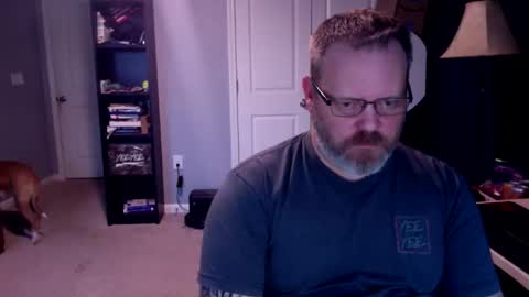shughes740 online show from April 30, 2026, 11:42 pm