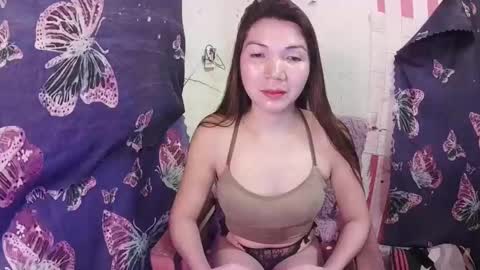 Snapshot of shujine683081 chatting on December 15, 2024, 2:37 pm juss online show from December 15, 2024, 2:37 pm