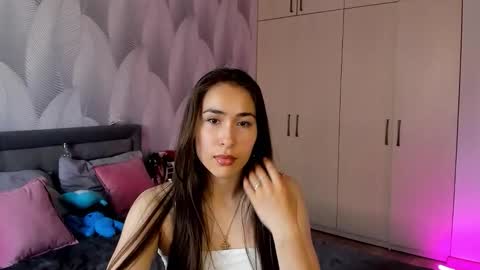 Snapshot of shy_bambiii chatting on September 15, 2025, 7:30 am Mika online show from September 15, 2025, 7:30 am