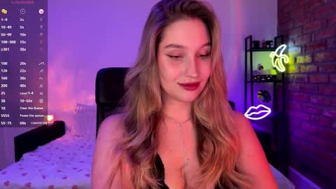 Snapshot of shy_bee chatting on October 14, 2025, 10:32 pm Alice online show from October 14, 2025, 10:32 pm