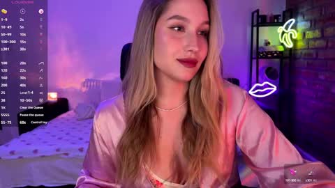 Snapshot of shy_bee chatting on October 17, 2025, 12:36 am Alice online show from October 17, 2025, 12:36 am