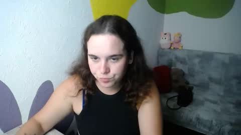 shy_lil online show from September 10, 2025, 12:16 pm