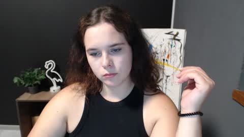 shy_lil online show from September 25, 2025, 1:04 pm
