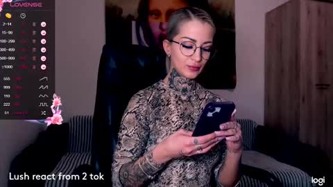 Snapshot of shy_mel chatting on January 16, 2025, 3:13 pm Mellllll---- online show from January 16, 2025, 3:13 pm