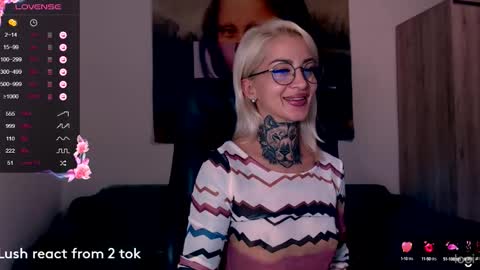 Snapshot of shy_mel chatting on September 16, 2025, 9:27 pm Mellllll---- online show from September 16, 2025, 9:27 pm