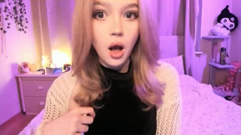 Snapshot of shy_meowmegan chatting on December 3, 2025, 1:13 am Megan 3 online show from December 3, 2025, 1:13 am