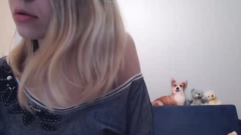 Snapshot of shy_moony chatting on October 24, 2025, 4:14 pm just Alex online show from October 24, 2025, 4:14 pm