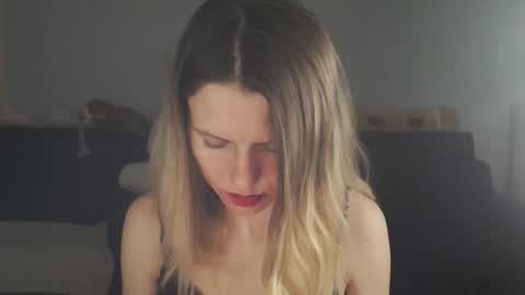 Snapshot of shy_moony chatting on December 14, 2025, 10:36 pm just Alex online show from December 14, 2025, 10:36 pm