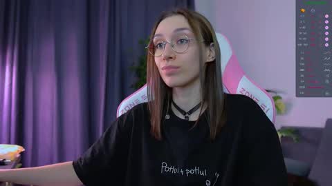 Snapshot of shy_or_horny chatting on January 7, 2026, 5:37 pm HI i am Marcy online show from January 7, 2026, 5:37 pm