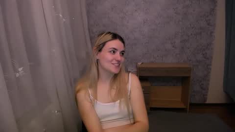 Snapshot of shy_sabrina_ chatting on March 11, 2025, 7:47 pm shy_sabrina_ online show from March 11, 2025, 7:47 pm