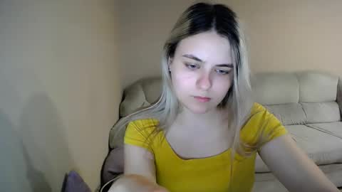 shy_sabrina_ online show from March 9, 2026, 9:41 pm